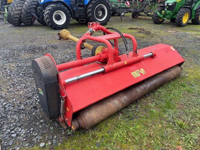 Dragone VP 280 - Desbrozadora de martillos: foto 1 Dragone VP 280 - Desbrozadora de martillos: foto 1