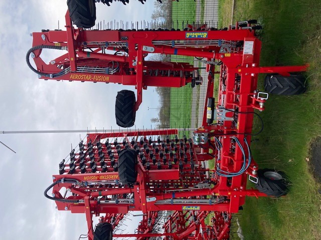 Einböck AEROSTAR-FUSION 1200 - Grada de púas: foto 2 Einböck AEROSTAR-FUSION 1200 - Grada de púas: foto 2