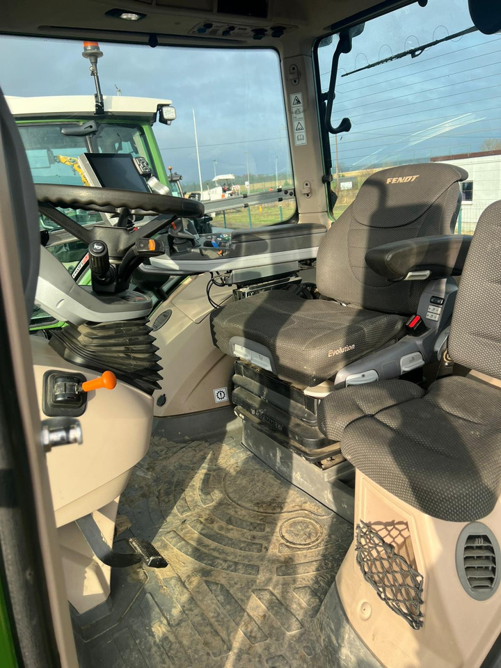 Fendt 1046 Vario Gen2 ProfiPlus - Tractor: foto 2 Fendt 1046 Vario Gen2 ProfiPlus - Tractor: foto 2