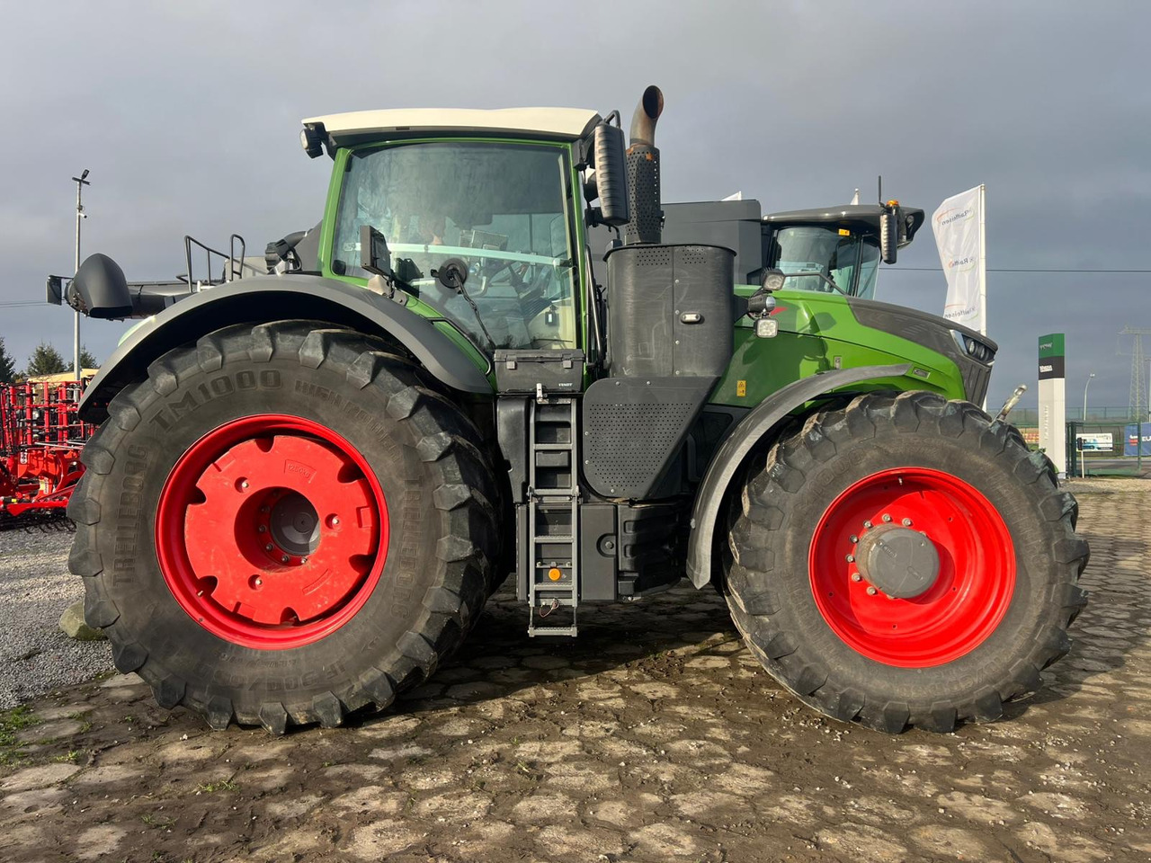 Fendt 1046 Vario Gen2 ProfiPlus - Tractor: foto 4 Fendt 1046 Vario Gen2 ProfiPlus - Tractor: foto 4