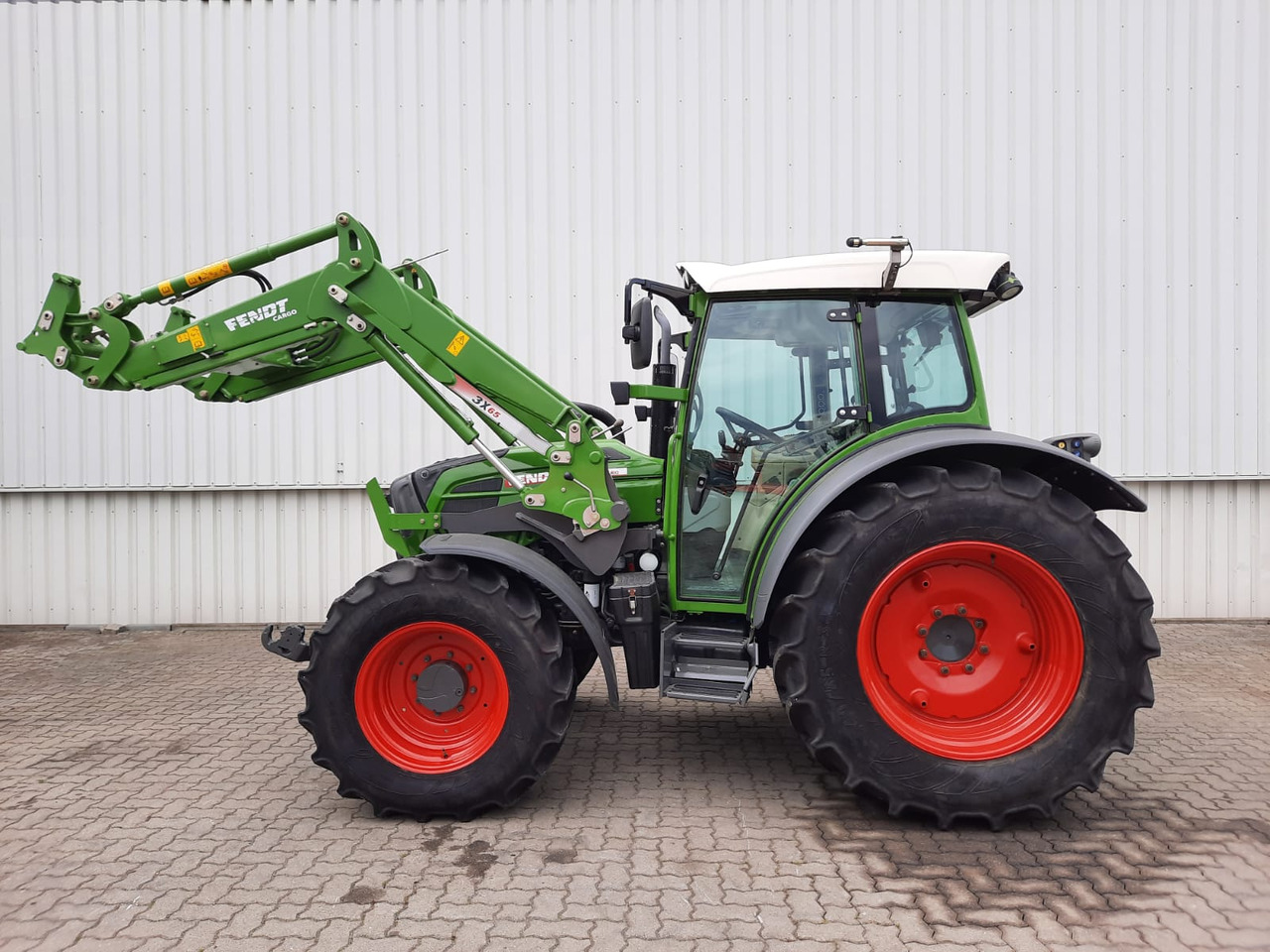 Fendt 211 Vario - Tractor: foto 1 Fendt 211 Vario - Tractor: foto 1