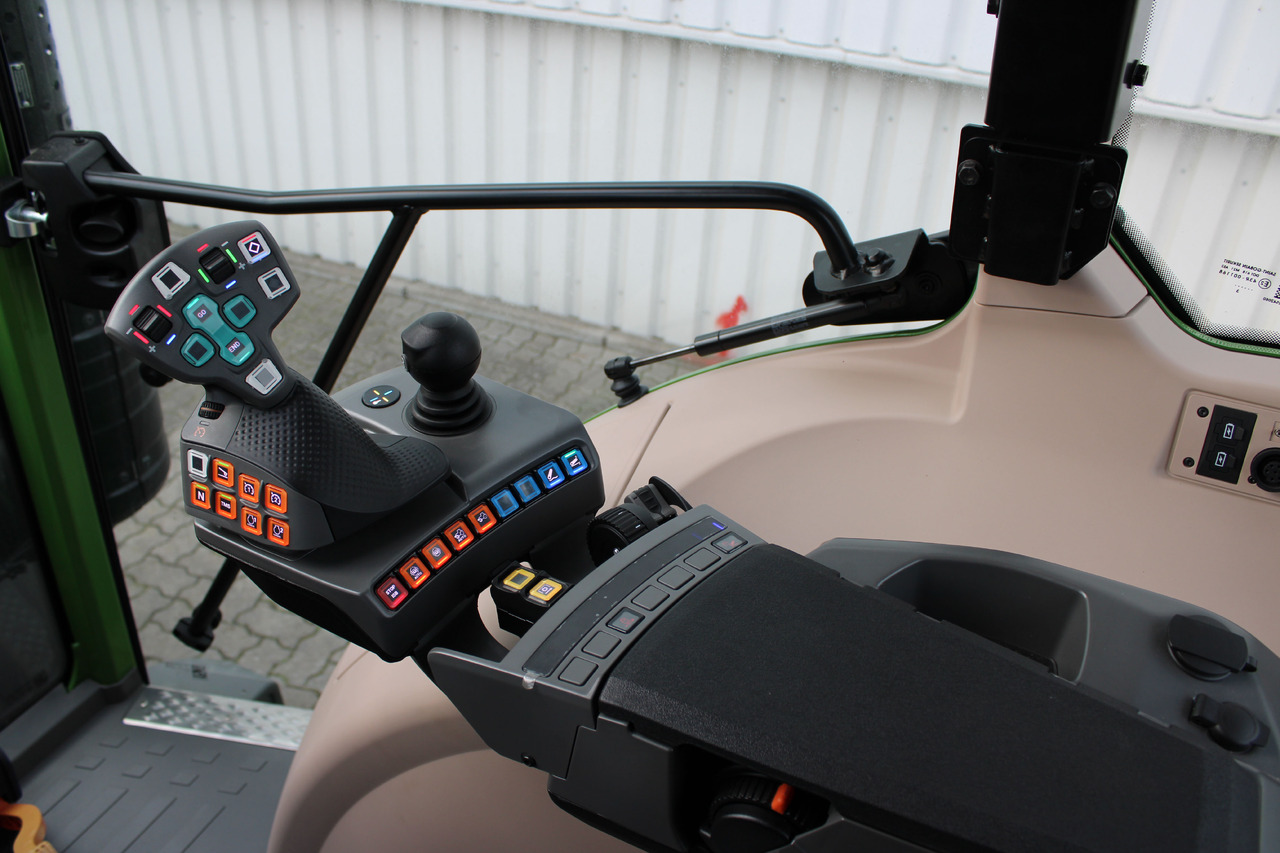 Fendt 211S Vario Gen3 Power Sett2 - Tractor: foto 5 Fendt 211S Vario Gen3 Power Sett2 - Tractor: foto 5