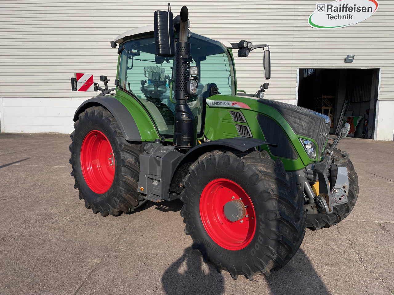 Fendt 516 Vario S4 ProfiPlus - Tractor: foto 1 Fendt 516 Vario S4 ProfiPlus - Tractor: foto 1