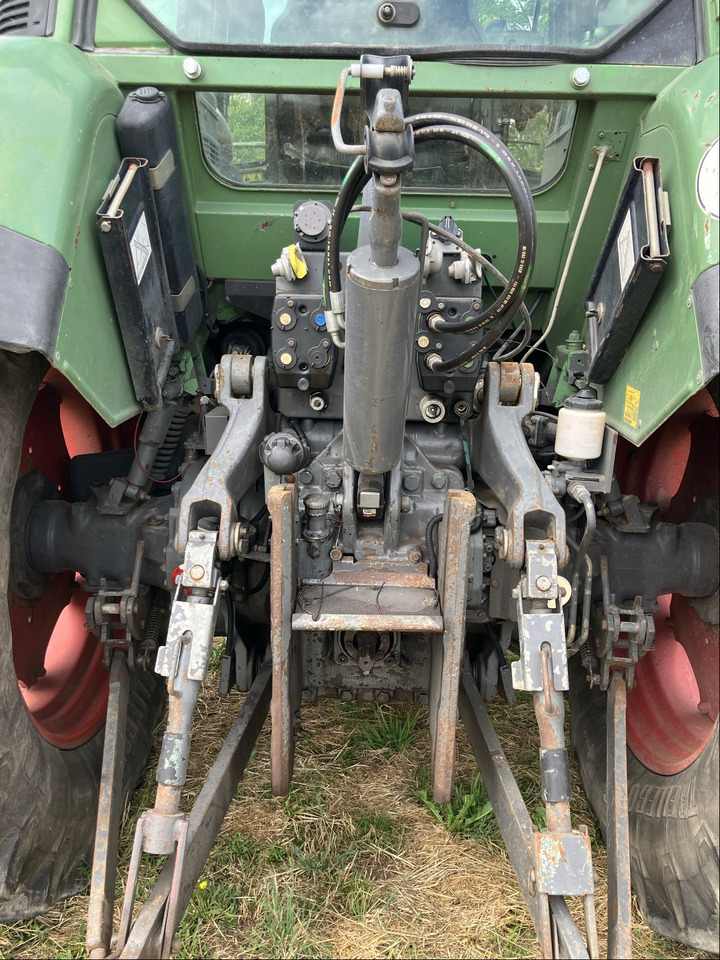 Fendt 712 COM1 - Tractor: foto 3 Fendt 712 COM1 - Tractor: foto 3