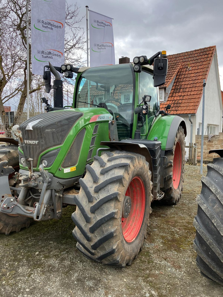 Fendt 718 Vario S4 Power - Tractor: foto 1 Fendt 718 Vario S4 Power - Tractor: foto 1