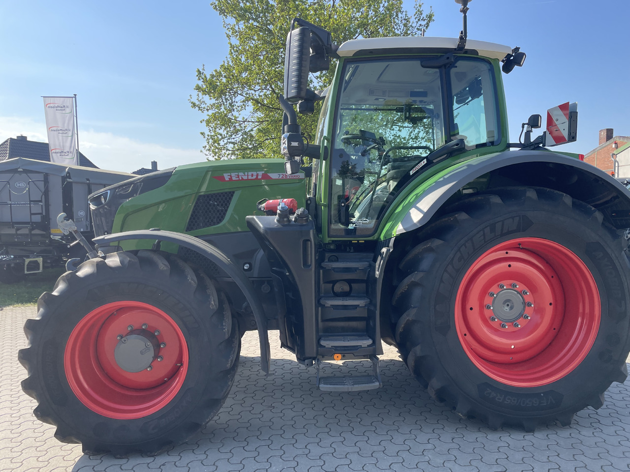 Fendt 728 Vario Gen7 Profi Setting2 - Tractor: foto 1 Fendt 728 Vario Gen7 Profi Setting2 - Tractor: foto 1