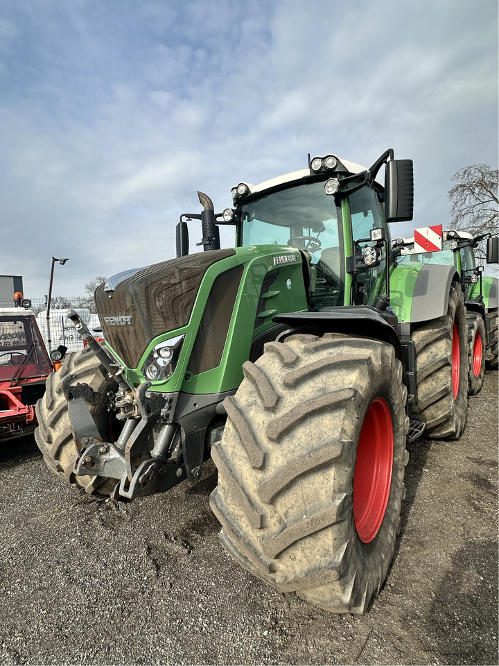Fendt 828 S4 Profi Plus - Tractor: foto 1 Fendt 828 S4 Profi Plus - Tractor: foto 1