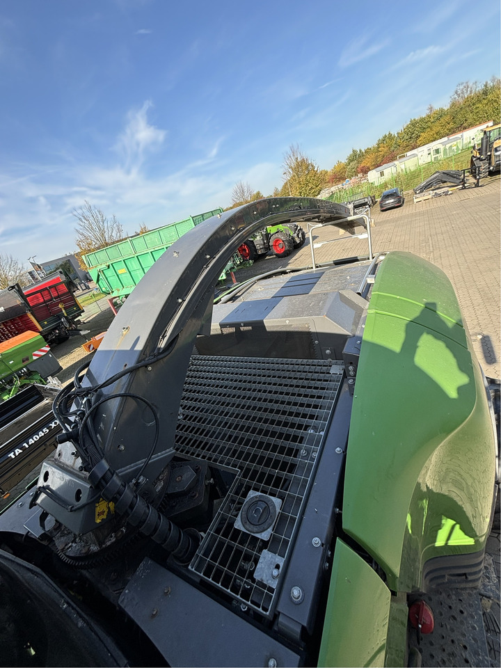 Fendt Feldhäcksler Katana 65 S4 - Cosechadora: foto 5 Fendt Feldhäcksler Katana 65 S4 - Cosechadora: foto 5