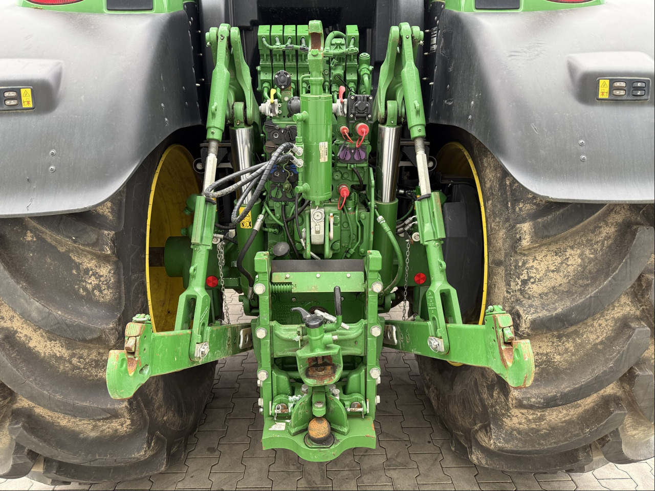 John Deere 6250 R - Tractor: foto 3 John Deere 6250 R - Tractor: foto 3
