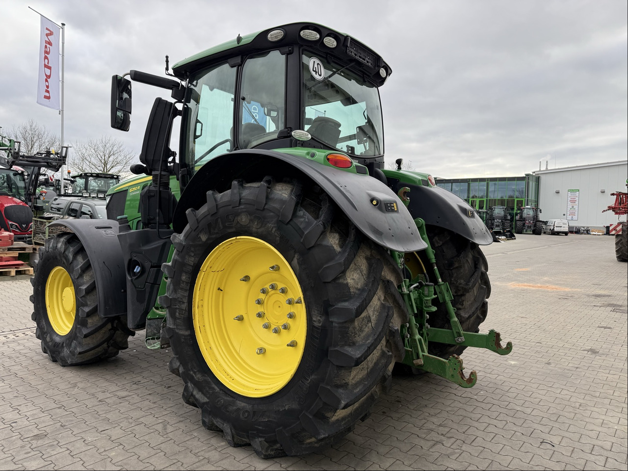 John Deere 6250 R - Tractor: foto 5 John Deere 6250 R - Tractor: foto 5