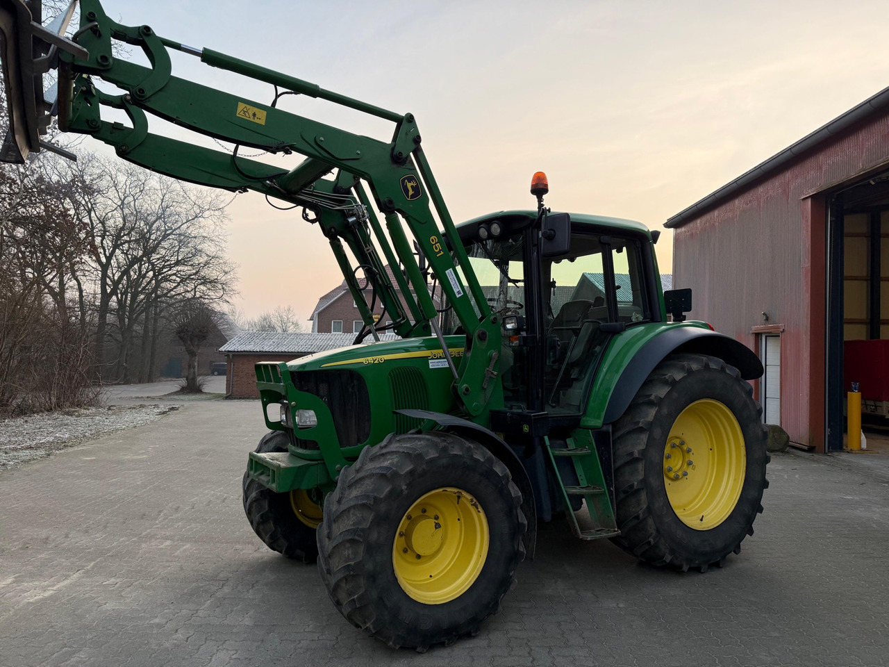 John Deere 6420 - Tractor: foto 1 John Deere 6420 - Tractor: foto 1