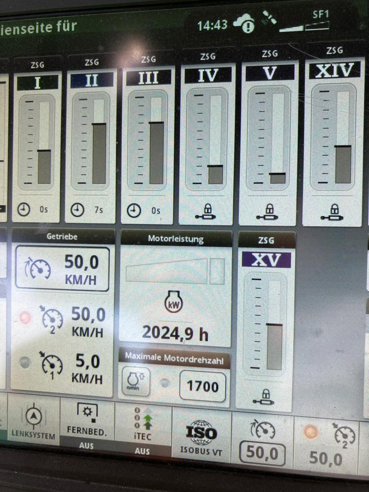 John Deere 7R 330 - Tractor: foto 2 John Deere 7R 330 - Tractor: foto 2