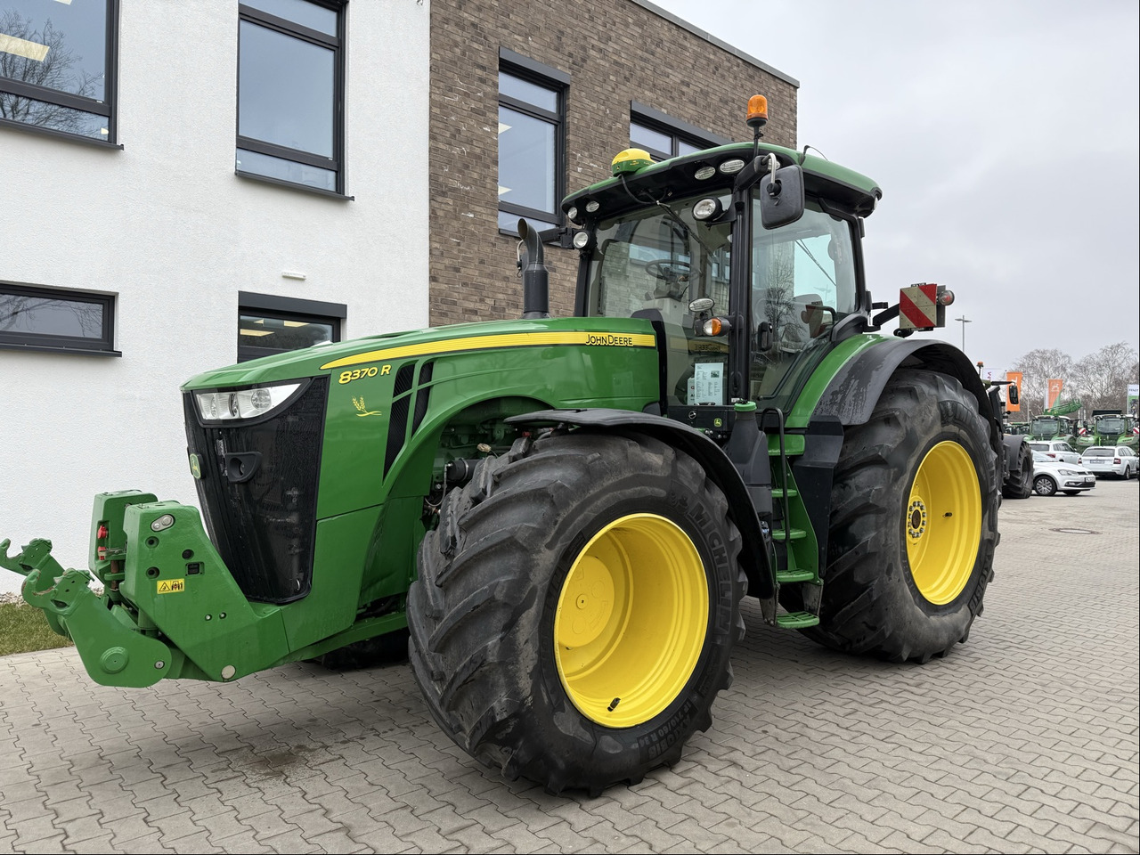 John Deere 8370 R - Tractor: foto 1 John Deere 8370 R - Tractor: foto 1