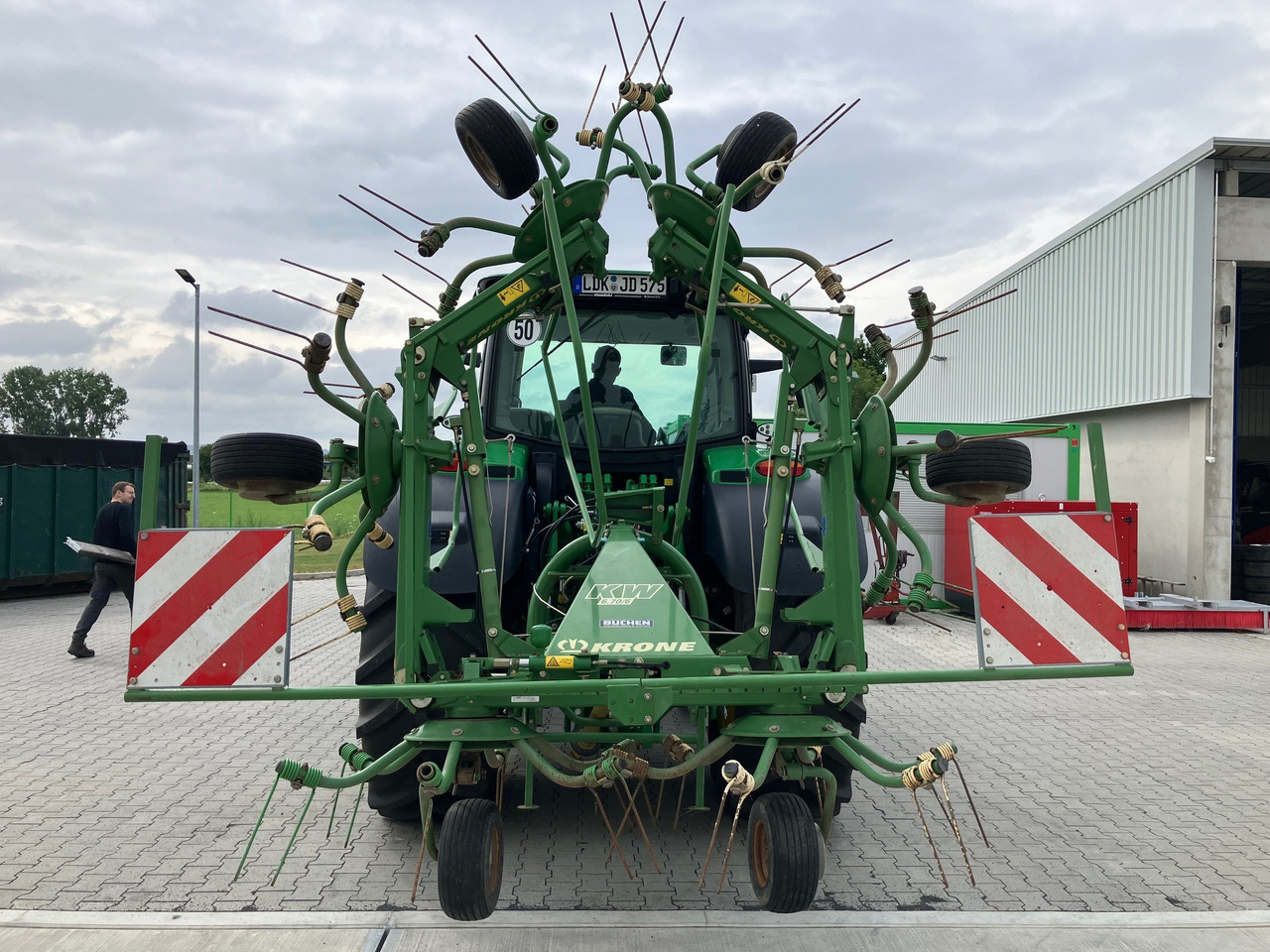 Krone KW 6.70/6 - Henificadora: foto 1 Krone KW 6.70/6 - Henificadora: foto 1