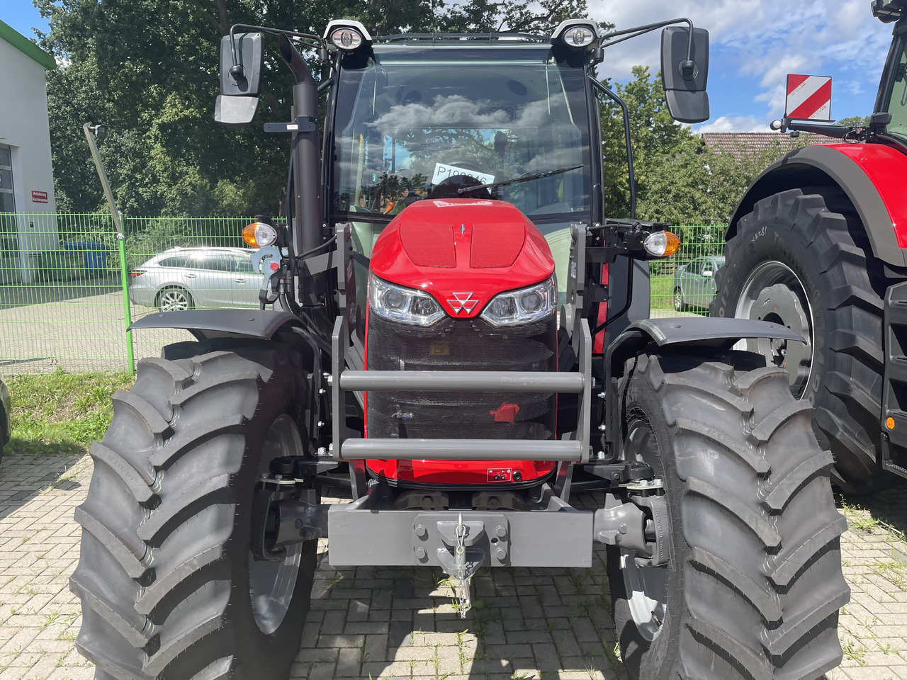 Massey Ferguson 5711M Dyna-4 4WD Cab - Tractor: foto 1 Massey Ferguson 5711M Dyna-4 4WD Cab - Tractor: foto 1