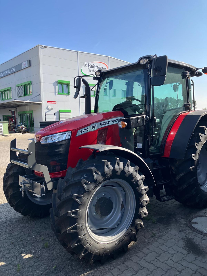 Massey Ferguson 5713 M 4WD Cab Essential - Tractor: foto 1 Massey Ferguson 5713 M 4WD Cab Essential - Tractor: foto 1