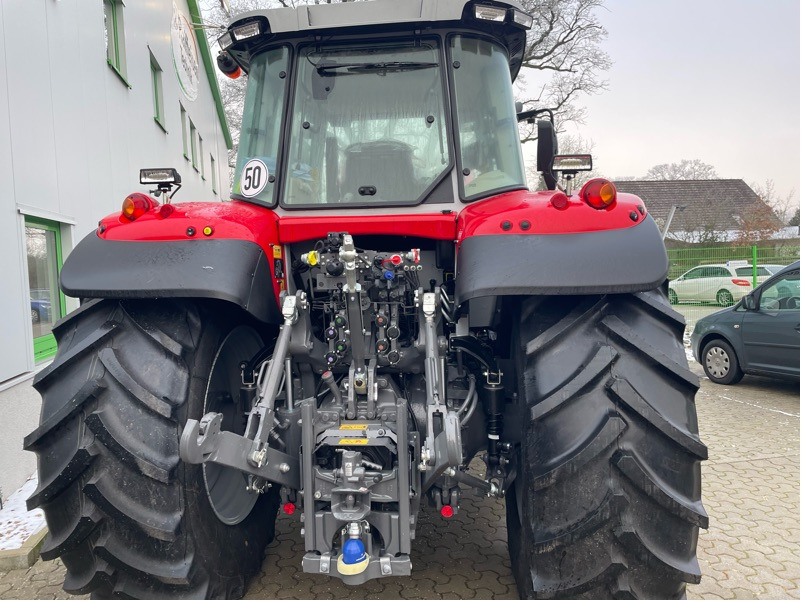 Massey Ferguson 6S.135 Dyna-VT EFFICIENT - Tractor: foto 5 Massey Ferguson 6S.135 Dyna-VT EFFICIENT - Tractor: foto 5
