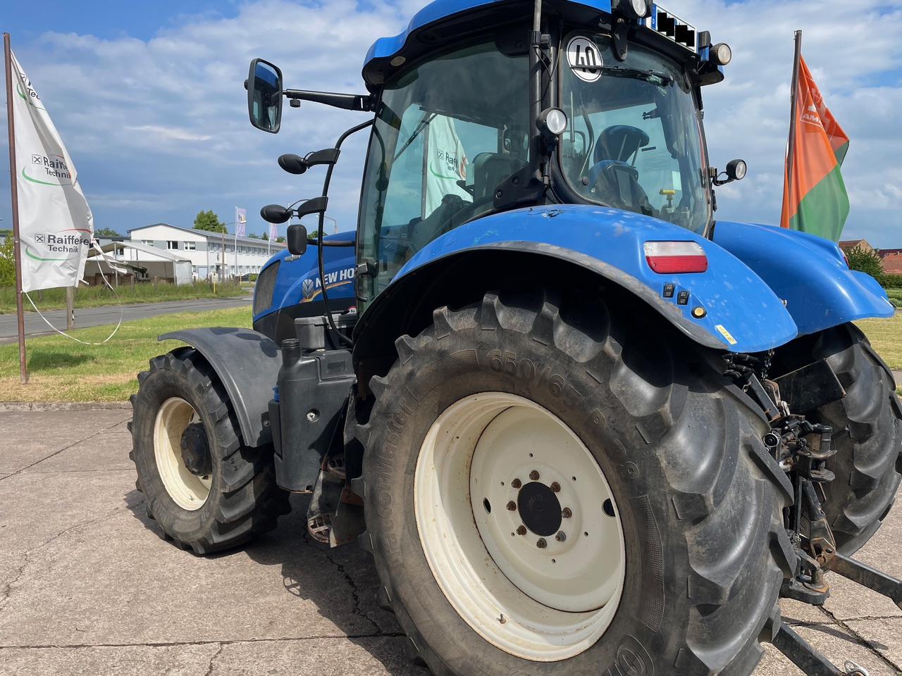 New Holland T7.210 Autocommand - Tractor: foto 4 New Holland T7.210 Autocommand - Tractor: foto 4