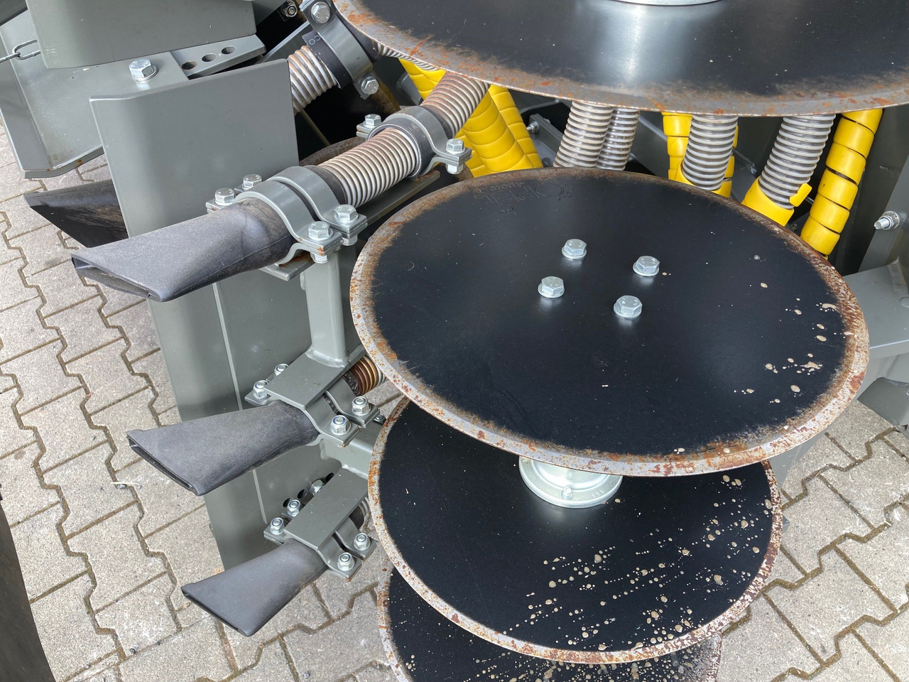 Pel-Tuote Gülle Schlitzgerät 8m - Pulverizador: foto 5 Pel-Tuote Gülle Schlitzgerät 8m - Pulverizador: foto 5