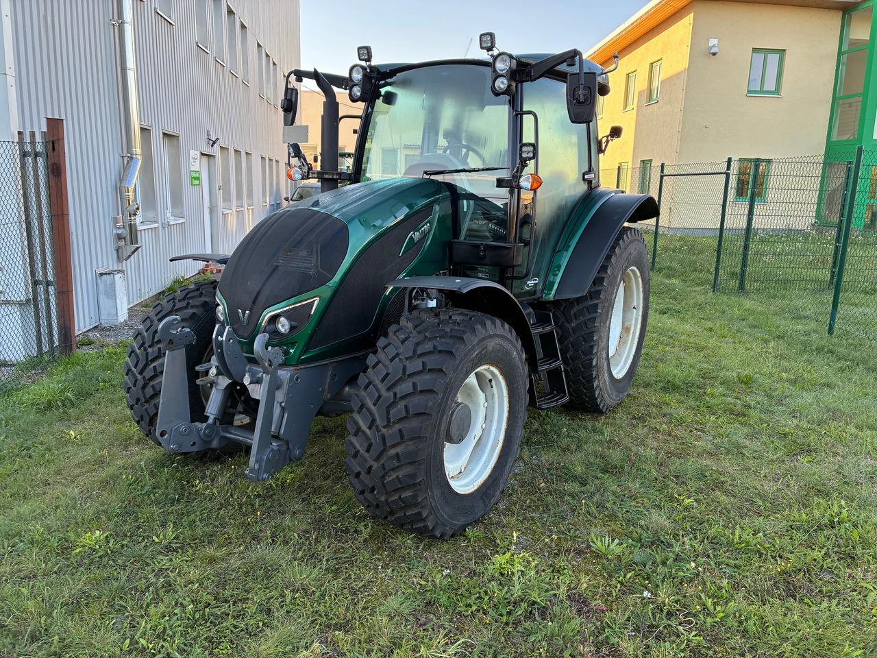 Valtra A114MH4 AC 71.5 - Tractor: foto 1 Valtra A114MH4 AC 71.5 - Tractor: foto 1