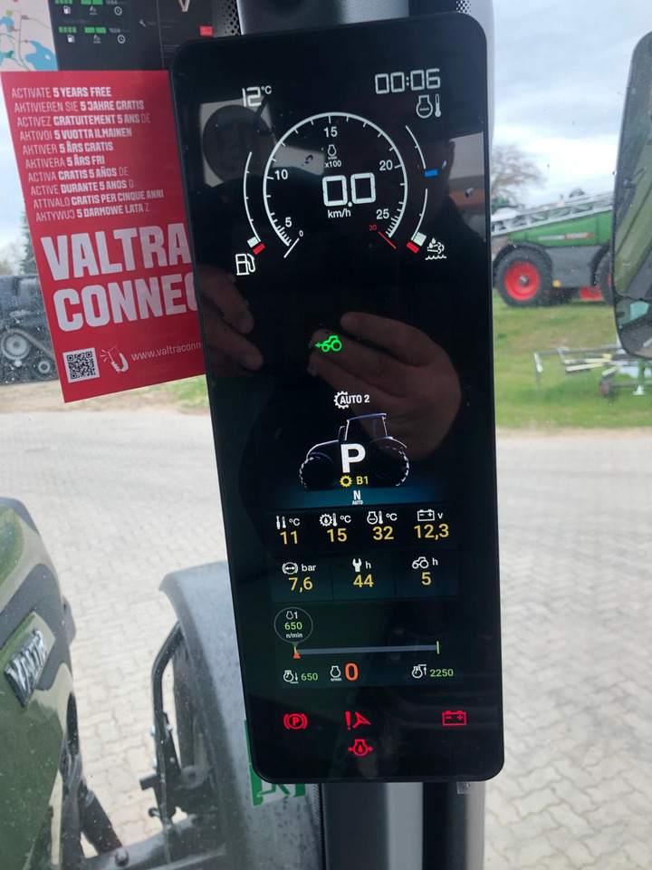 Valtra T175EA - Tractor: foto 2 Valtra T175EA - Tractor: foto 2