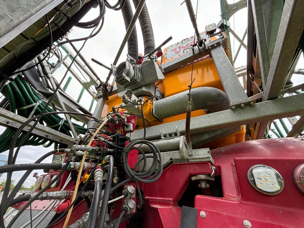 Vredo VT 7138 SWINGMAX36 Gestänge - Esparcidor de fertilizantes: foto 5 Vredo VT 7138 SWINGMAX36 Gestänge - Esparcidor de fertilizantes: foto 5