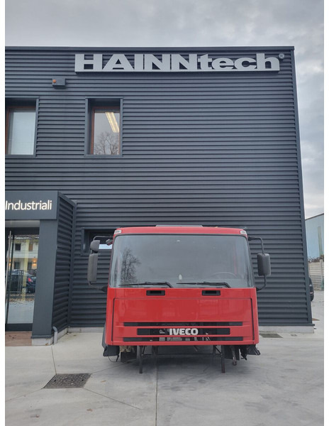 Iveco Eurotech - Cabina e interior para Camión: foto 1 Iveco Eurotech - Cabina e interior para Camión: foto 1