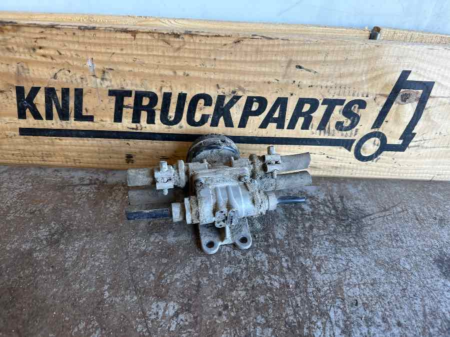 EKERI WABCO VALVE 9735000510 - Válvula para Remolque: foto 2 EKERI WABCO VALVE 9735000510 - Válvula para Remolque: foto 2