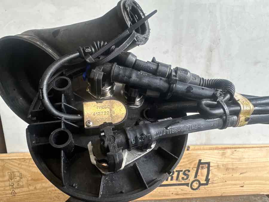 IVECO AMATUR ADBLUE 41272285 - Sistema de combustible para Camión: foto 2 IVECO AMATUR ADBLUE 41272285 - Sistema de combustible para Camión: foto 2