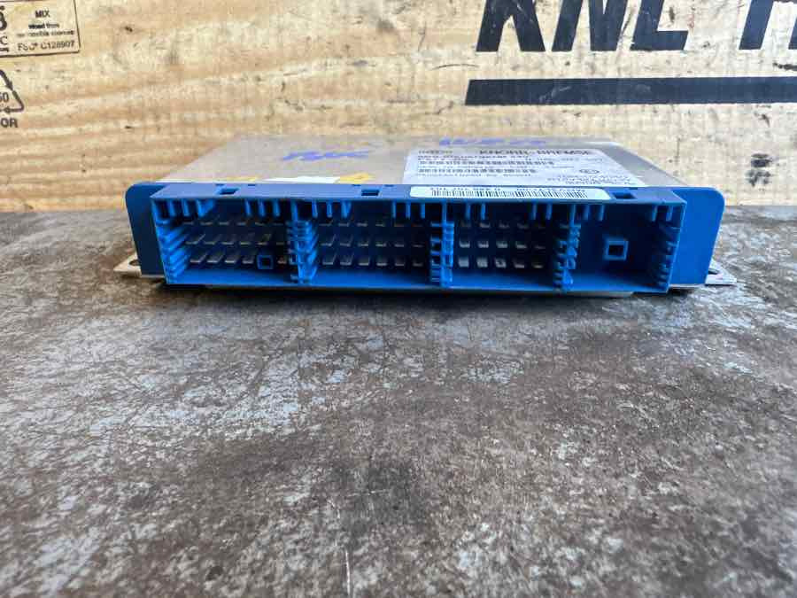 IVECO ECU BUS 504089276 - Unidad de control para Autobús: foto 2 IVECO ECU BUS 504089276 - Unidad de control para Autobús: foto 2