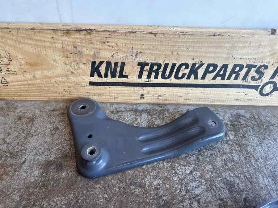 SCANIA BRACKET 2569452 - Suspensión de cabina: foto 1 SCANIA BRACKET 2569452 - Suspensión de cabina: foto 1