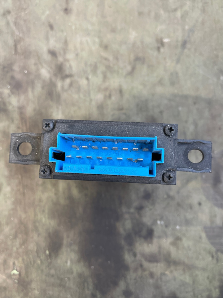 VOLVO ALARM UNIT 20518033 - Sistema eléctrico para Camión: foto 2 VOLVO ALARM UNIT 20518033 - Sistema eléctrico para Camión: foto 2