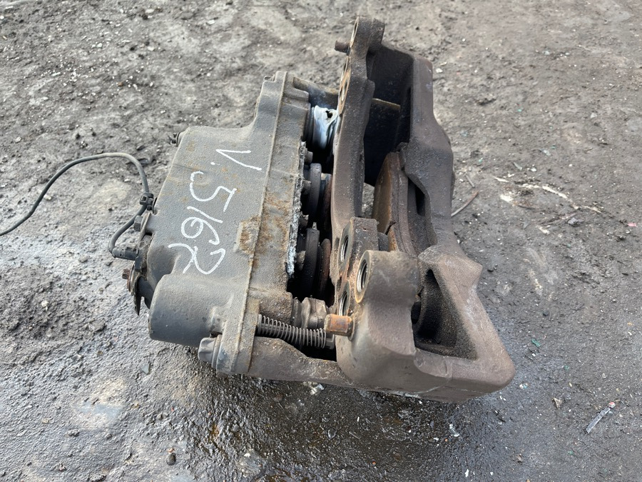 VOLVO FRONT AXLE CALIBER LH 20527330 - Eje delantero para Camión: foto 1 VOLVO FRONT AXLE CALIBER LH 20527330 - Eje delantero para Camión: foto 1