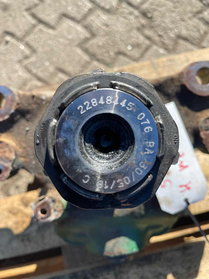 VOLVO STEERING KNUCKLE 22848445 - Mangueta para Camión: foto 2 VOLVO STEERING KNUCKLE 22848445 - Mangueta para Camión: foto 2