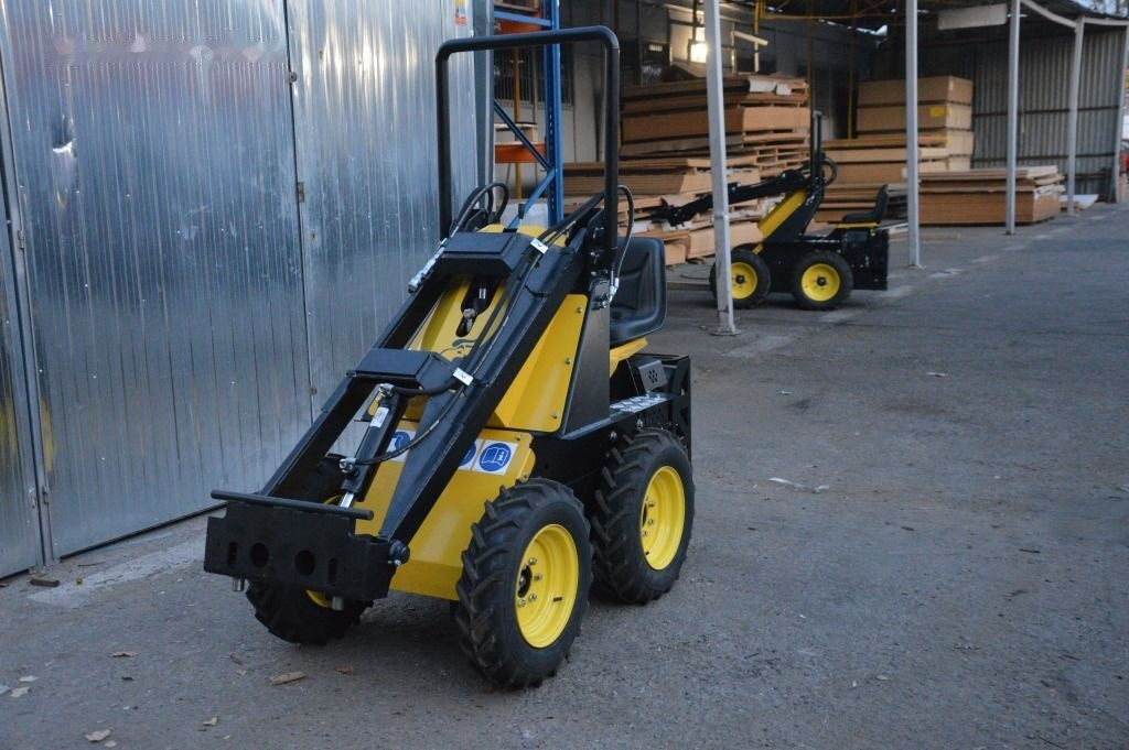 Tur Poland Miniradlader Miniloader Mini hoflader TUR N 520 - Minicargadora: foto 3 Tur Poland Miniradlader Miniloader Mini hoflader TUR N 520 - Minicargadora: foto 3