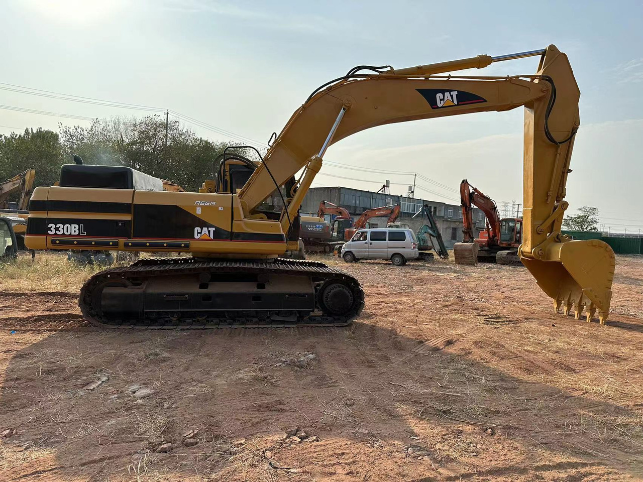 CAT 320B - Excavadora de cadenas: foto 2 CAT 320B - Excavadora de cadenas: foto 2