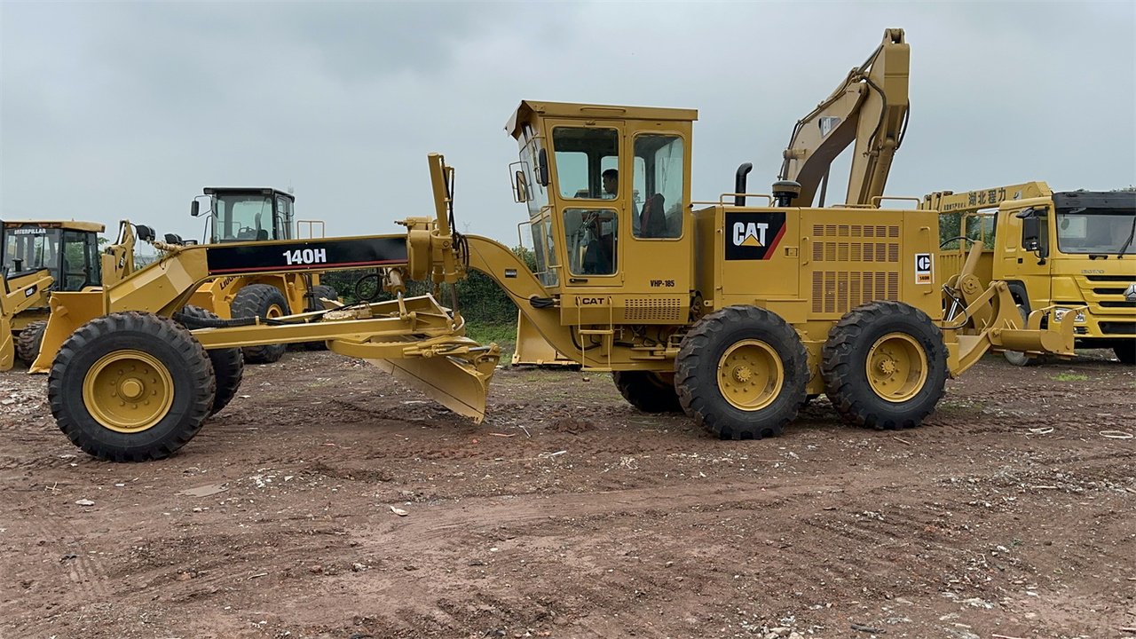 CATERPILLAR 140H - Grader: foto 2 CATERPILLAR 140H - Grader: foto 2