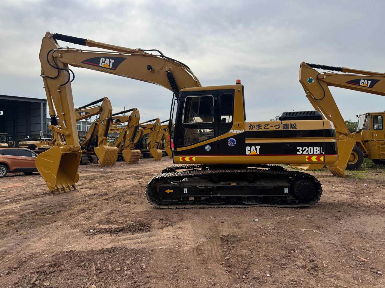 CATERPILLAR 320BL - Excavadora de cadenas: foto 5 CATERPILLAR 320BL - Excavadora de cadenas: foto 5