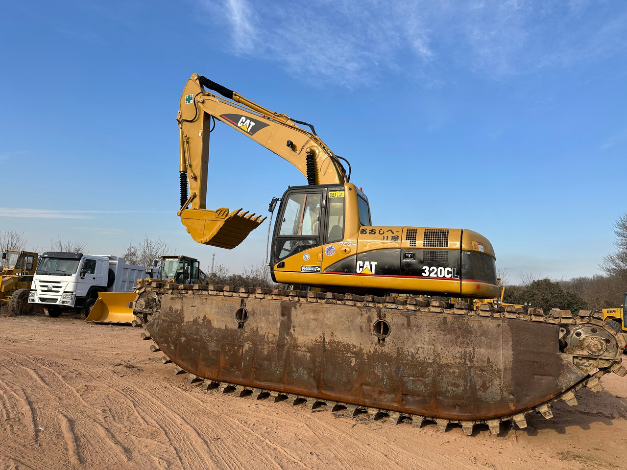CATERPILLAR 320CL - Excavadora anfibia: foto 2 CATERPILLAR 320CL - Excavadora anfibia: foto 2