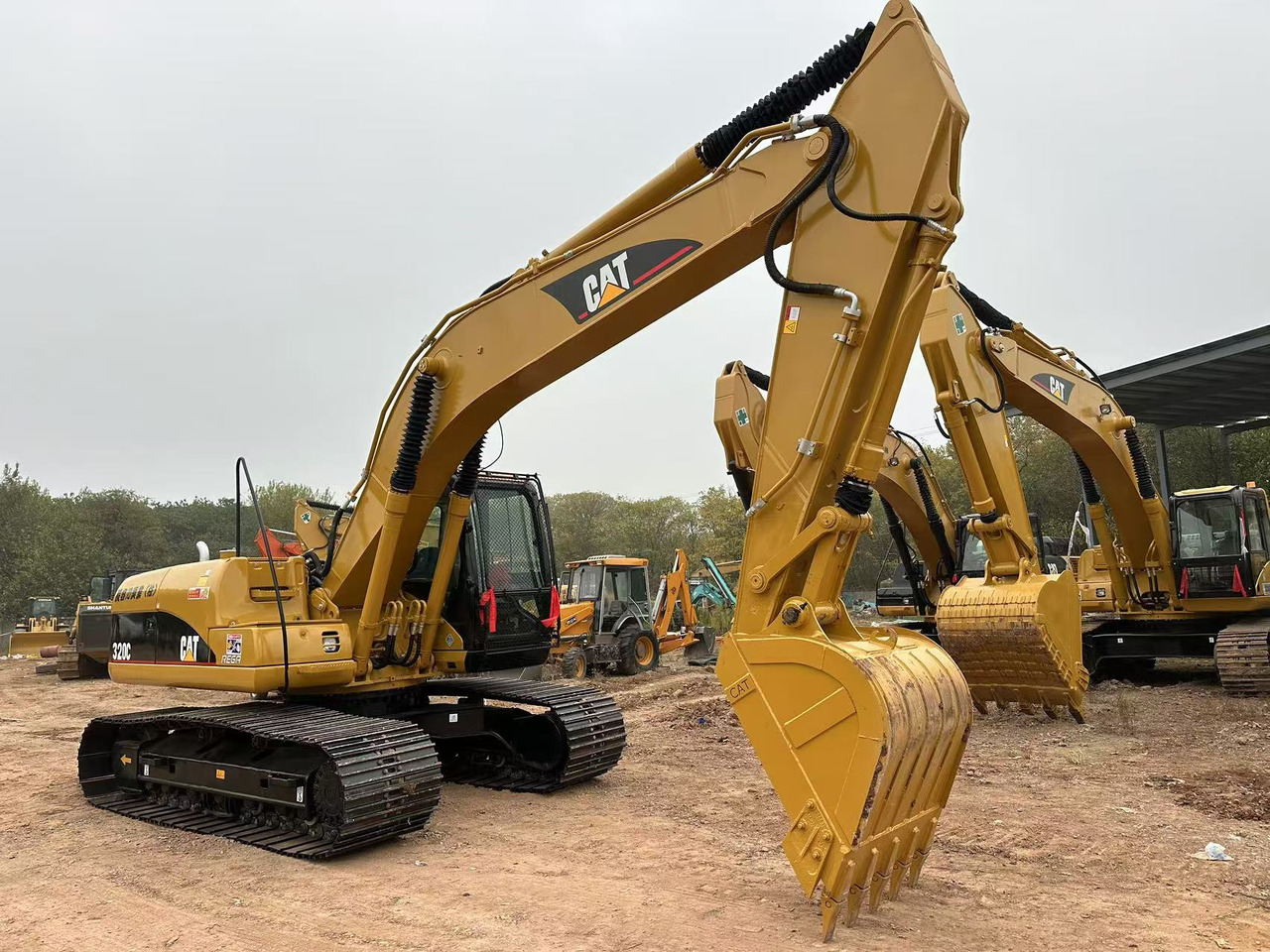 CATERPILLAR 320CL - Excavadora de cadenas: foto 3 CATERPILLAR 320CL - Excavadora de cadenas: foto 3