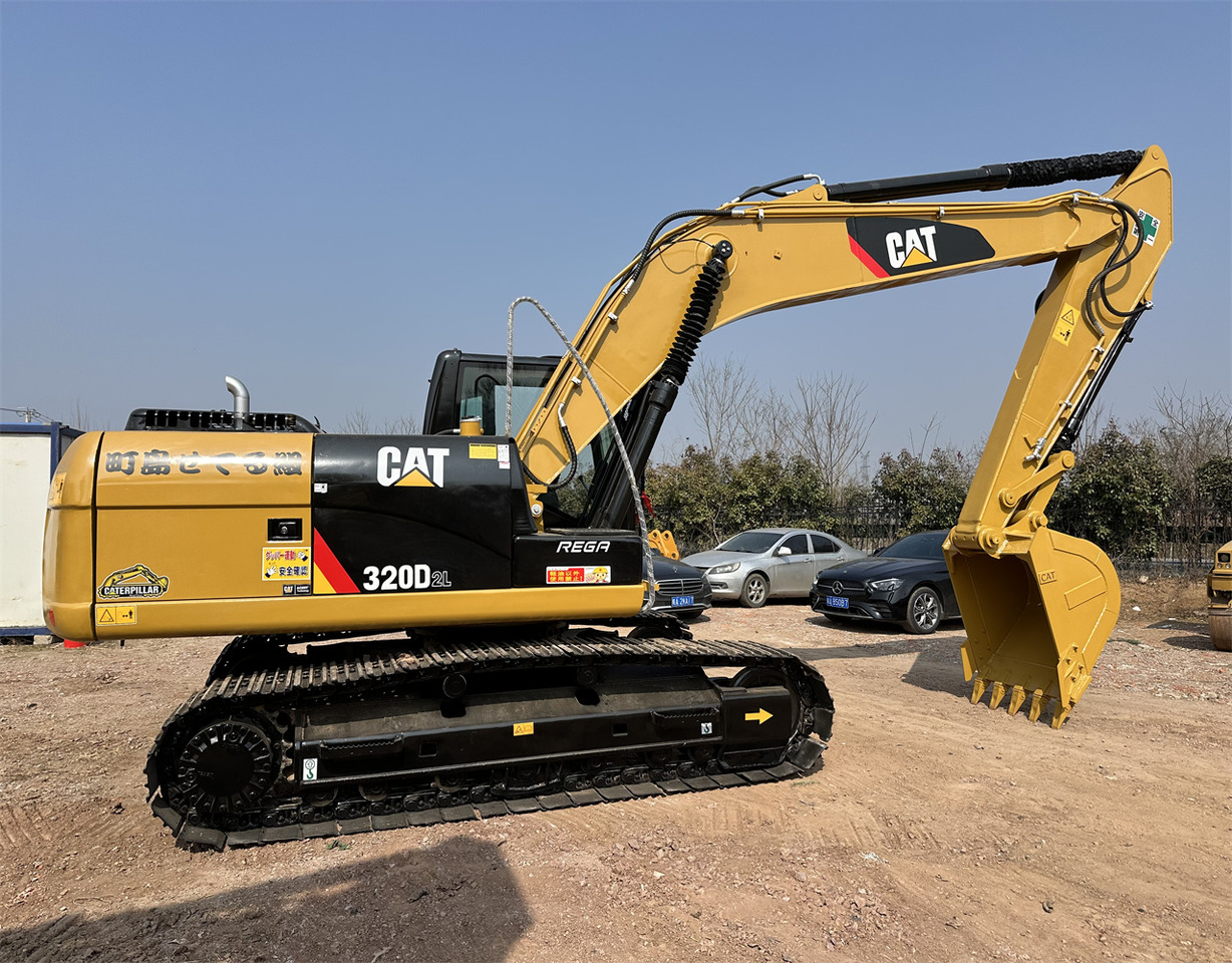 CATERPILLAR 320D2L - Excavadora de cadenas: foto 4 CATERPILLAR 320D2L - Excavadora de cadenas: foto 4