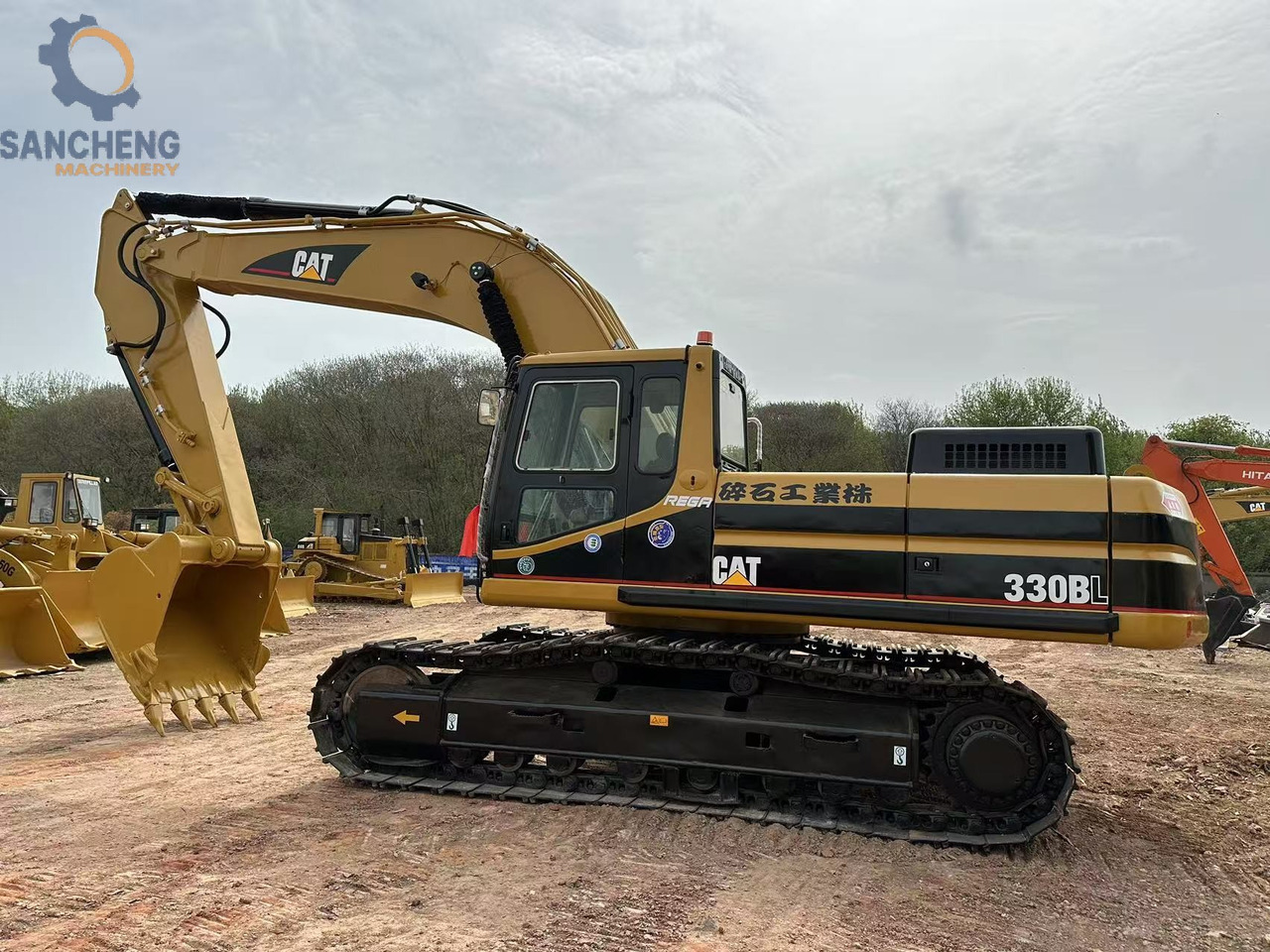 Excavadora de cadenas CATERPILLAR 330BL: foto 6