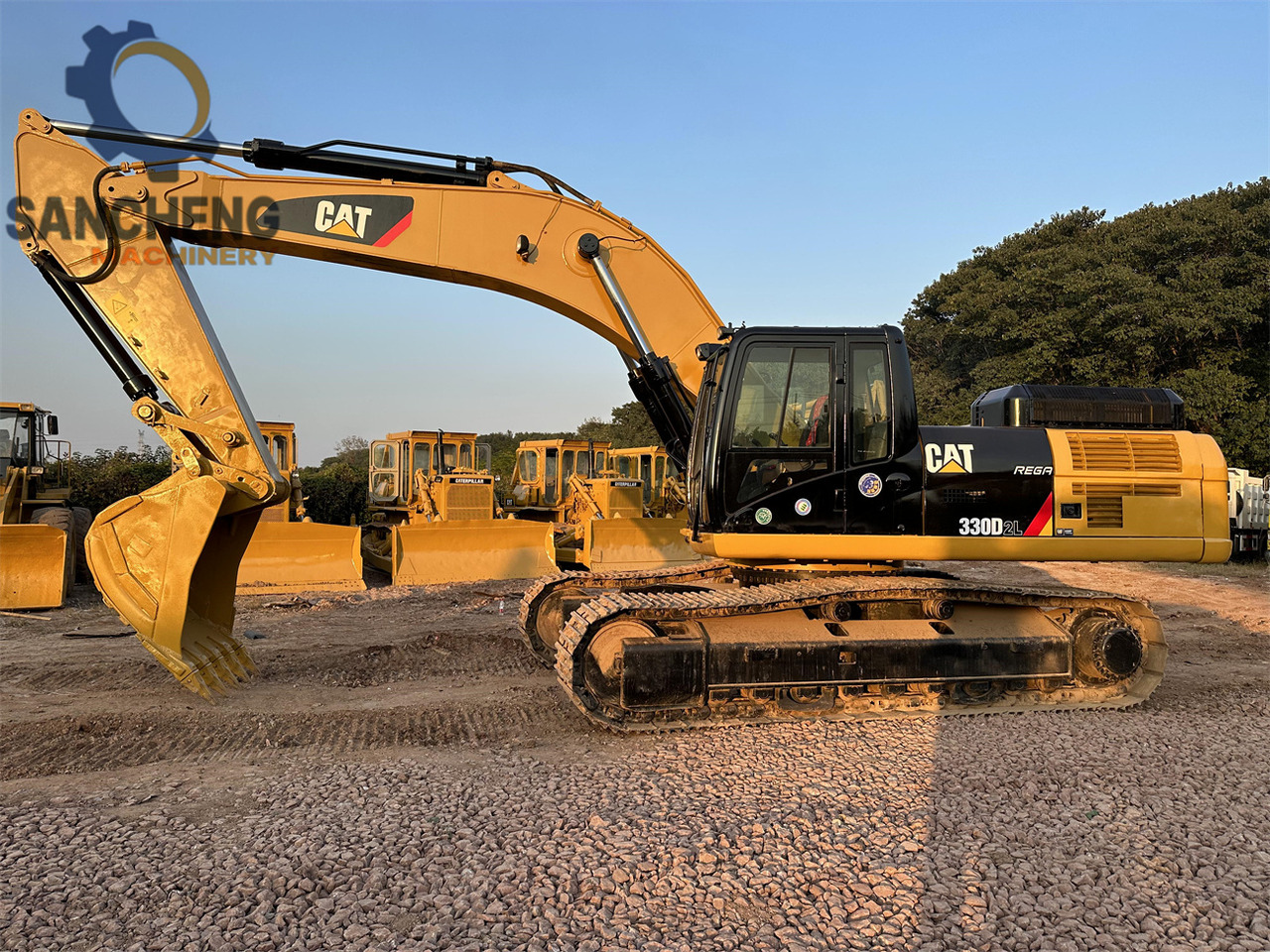 CATERPILLAR 330D2L - Excavadora de cadenas: foto 1 CATERPILLAR 330D2L - Excavadora de cadenas: foto 1