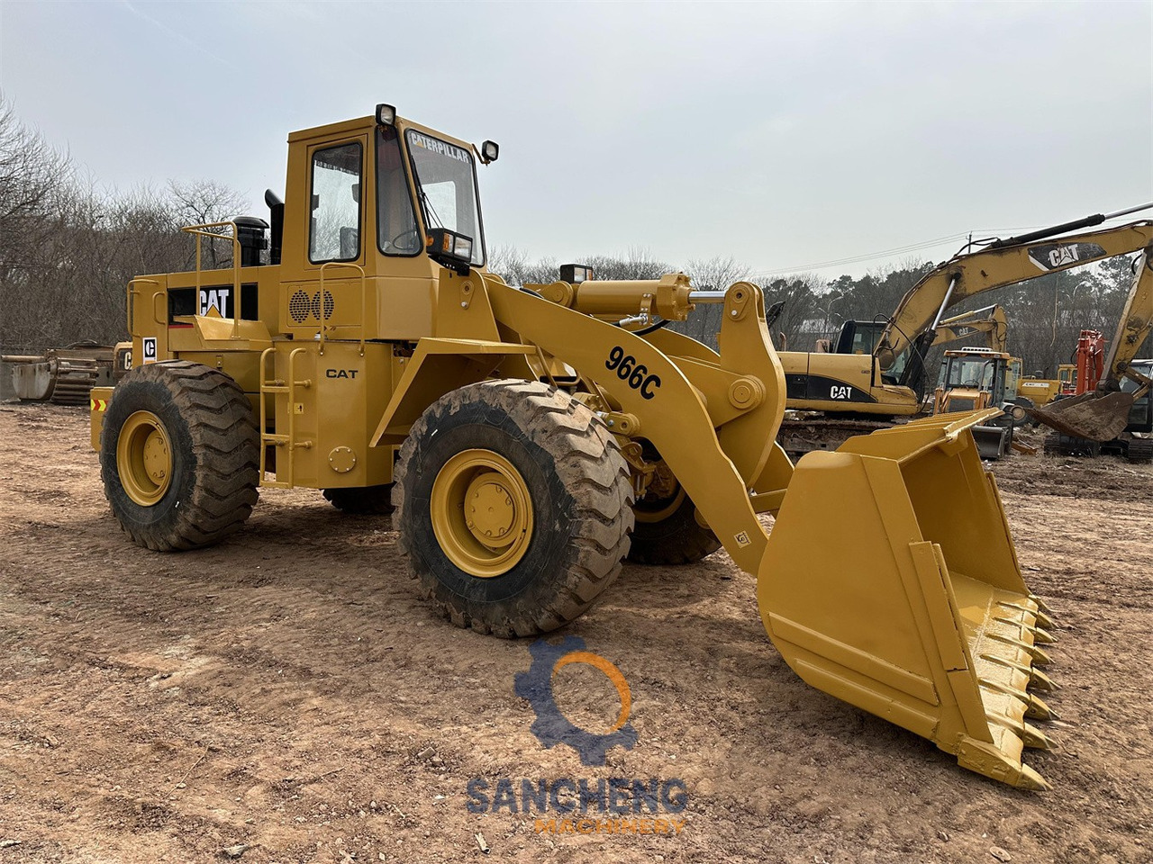 CATERPILLAR 966C wheel loader - Cargadora de ruedas: foto 3 CATERPILLAR 966C wheel loader - Cargadora de ruedas: foto 3