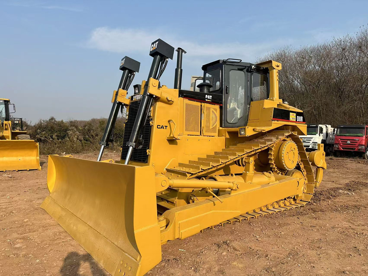 CATERPILLAR D8R - Bulldozer: foto 1 CATERPILLAR D8R - Bulldozer: foto 1