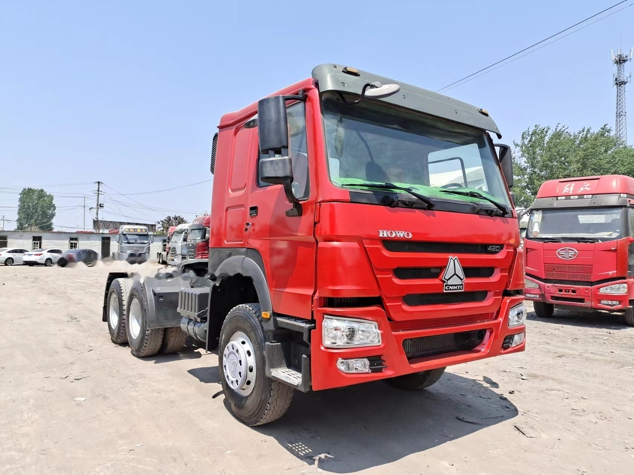 SINOTRUK Howo tractor unit 420hp - Cabeza tractora: foto 1 SINOTRUK Howo tractor unit 420hp - Cabeza tractora: foto 1