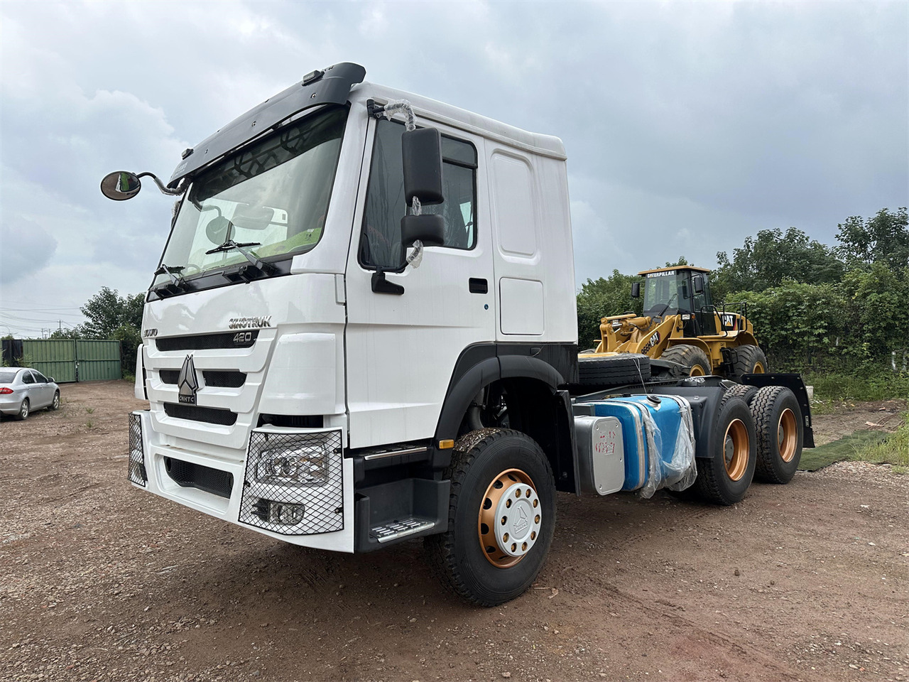 SINOTRUK Howo tractor unit 420hp - Cabeza tractora: foto 3 SINOTRUK Howo tractor unit 420hp - Cabeza tractora: foto 3