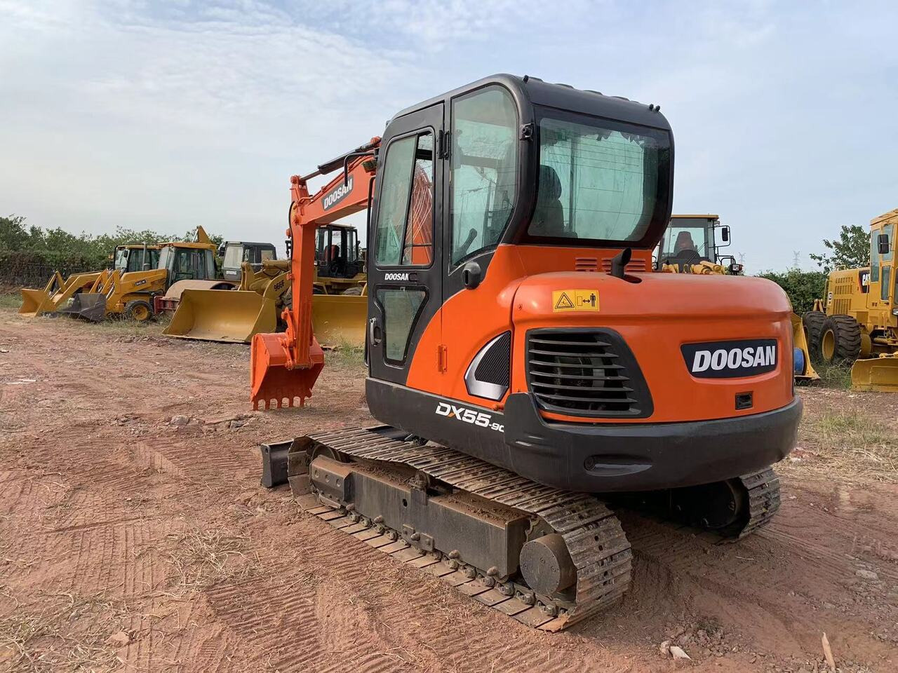 DOOSAN DX55 - Excavadora: foto 3 DOOSAN DX55 - Excavadora: foto 3