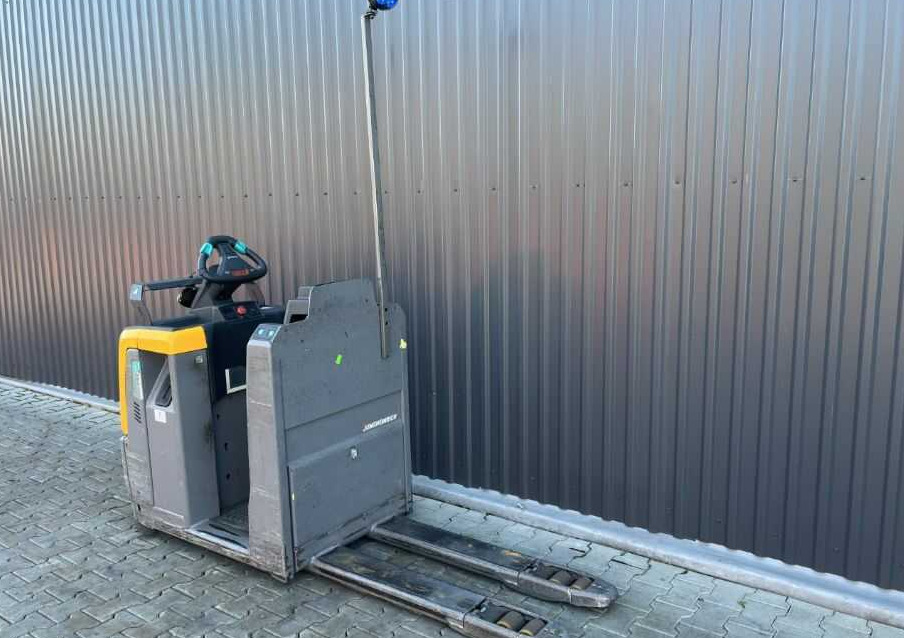 Jungheinrich ECE220 - Recoge pedidos: foto 3 Jungheinrich ECE220 - Recoge pedidos: foto 3