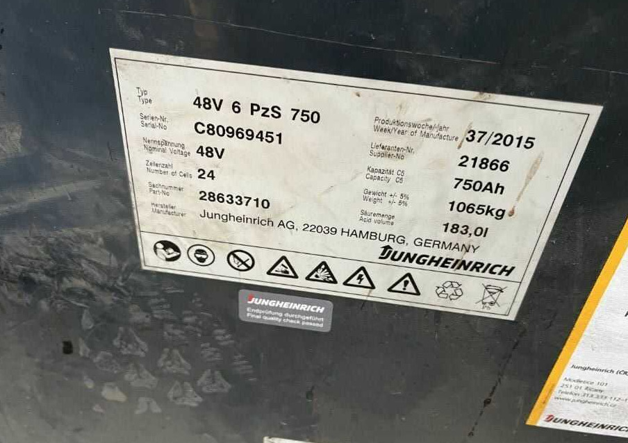 Jungheinrich EFG318 - Carretilla elevadora eléctrica: foto 5 Jungheinrich EFG318 - Carretilla elevadora eléctrica: foto 5